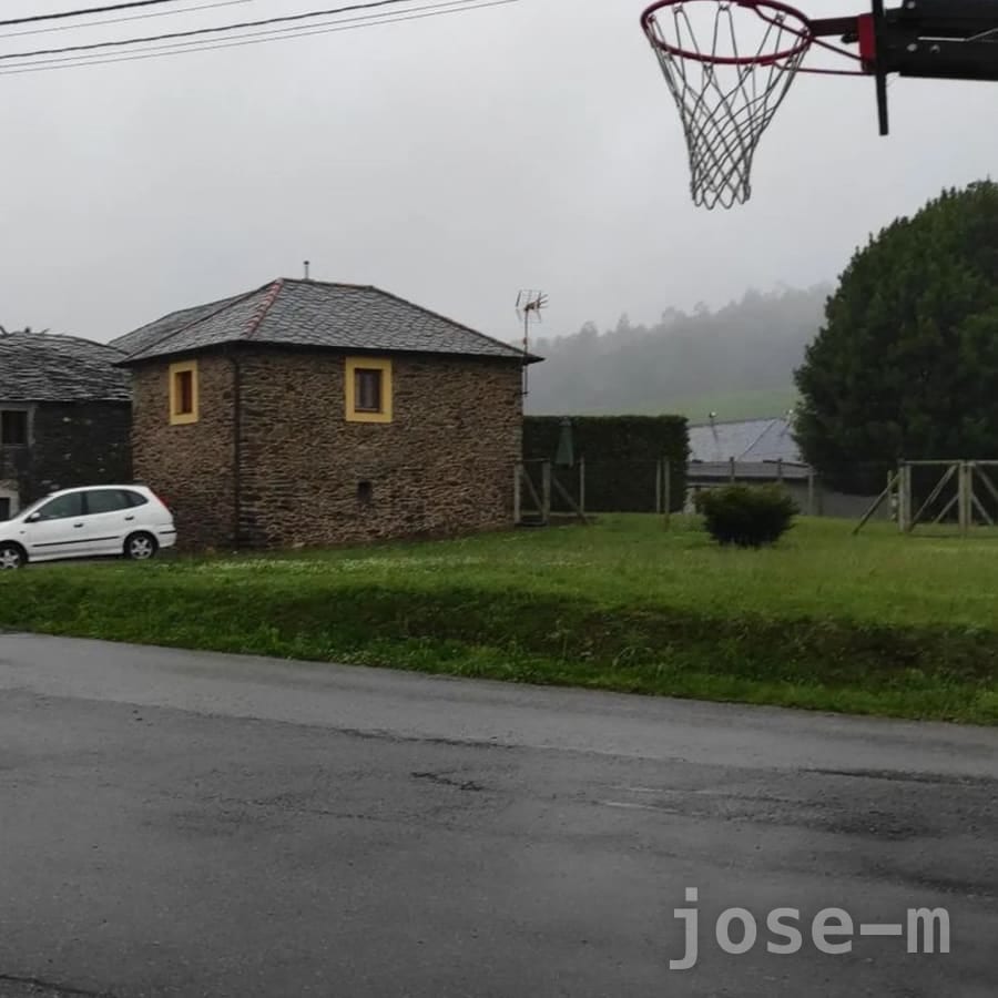 Cancha privada Hotel Rural Suquin, en Somorto, Asturias