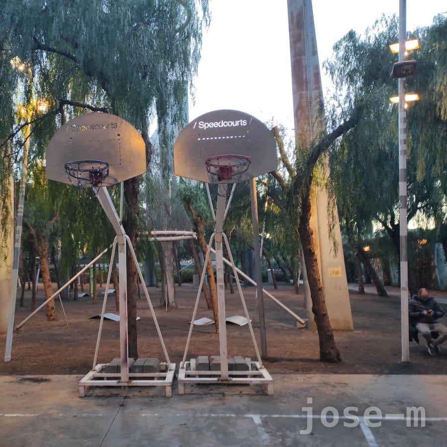 Canchas públicas Parque del Centro del Poble Nou, en Barcelona