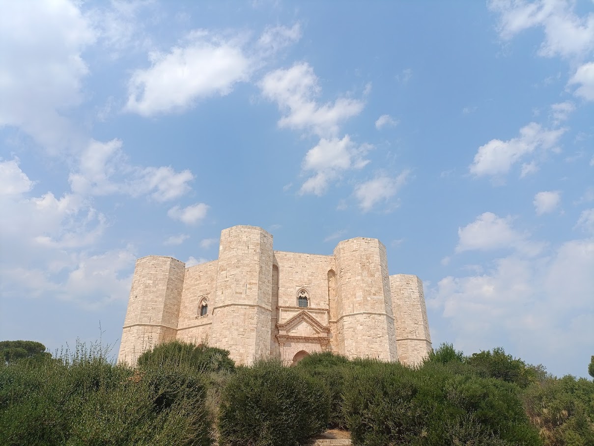 Carretera hasta Taranto 2025 - Castel del Monte.